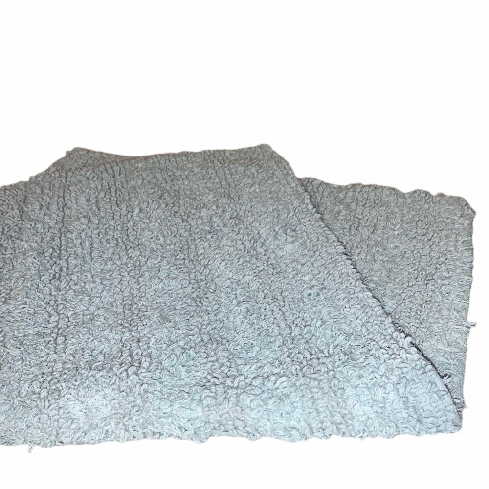 NWOT • Textured Reversible Aqua Teal Green Bathmat
